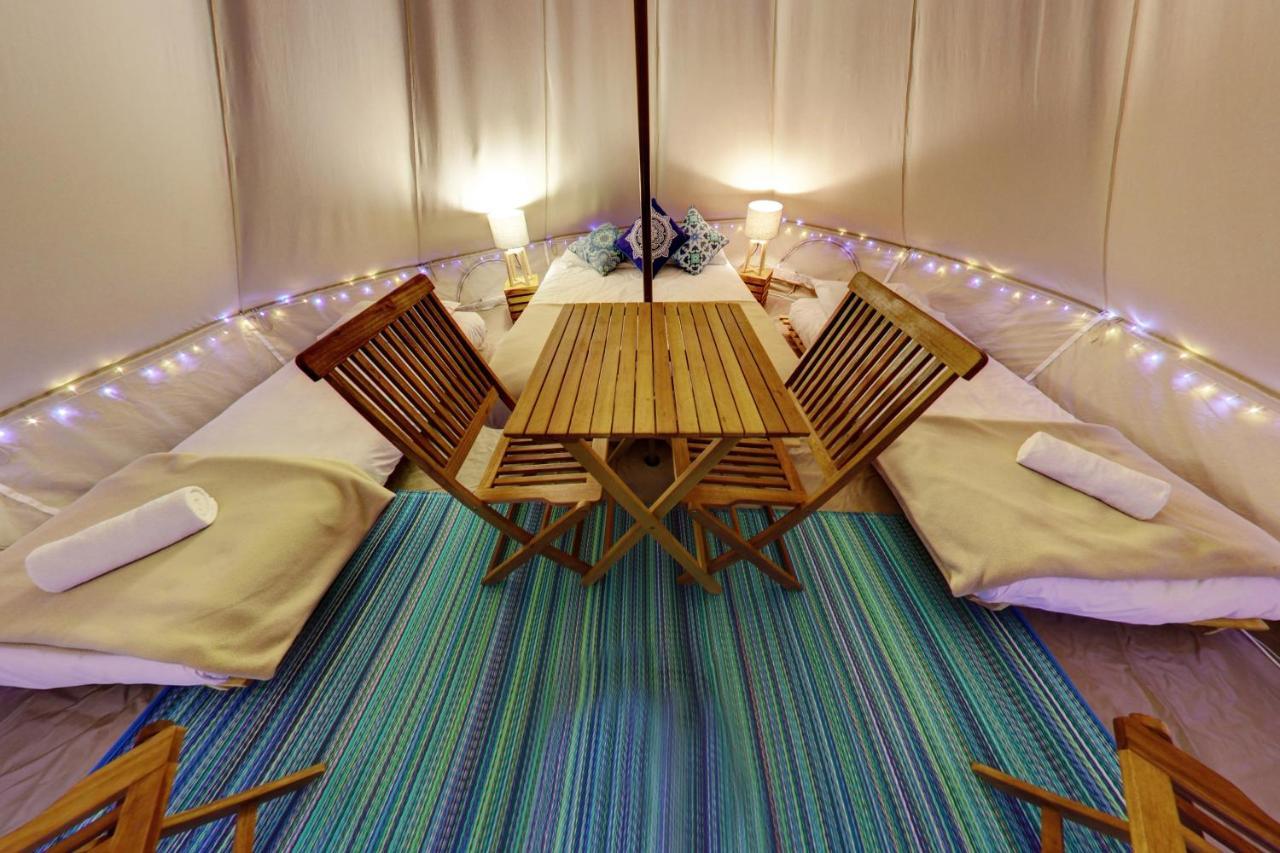 Russell Top 10 Holiday Park Kültér fotó